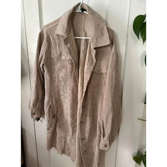 Forever21 Women’s size small corduroy cardigan - Picture 2 of 8